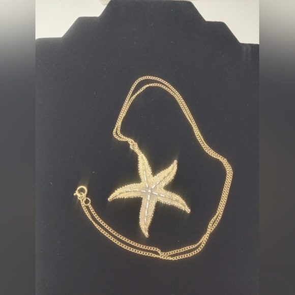 Unbranded Jewelry - Starfish Necklace Vintage Gold Tone Nautical Sea Life 2.25" Pendant 24" Chain